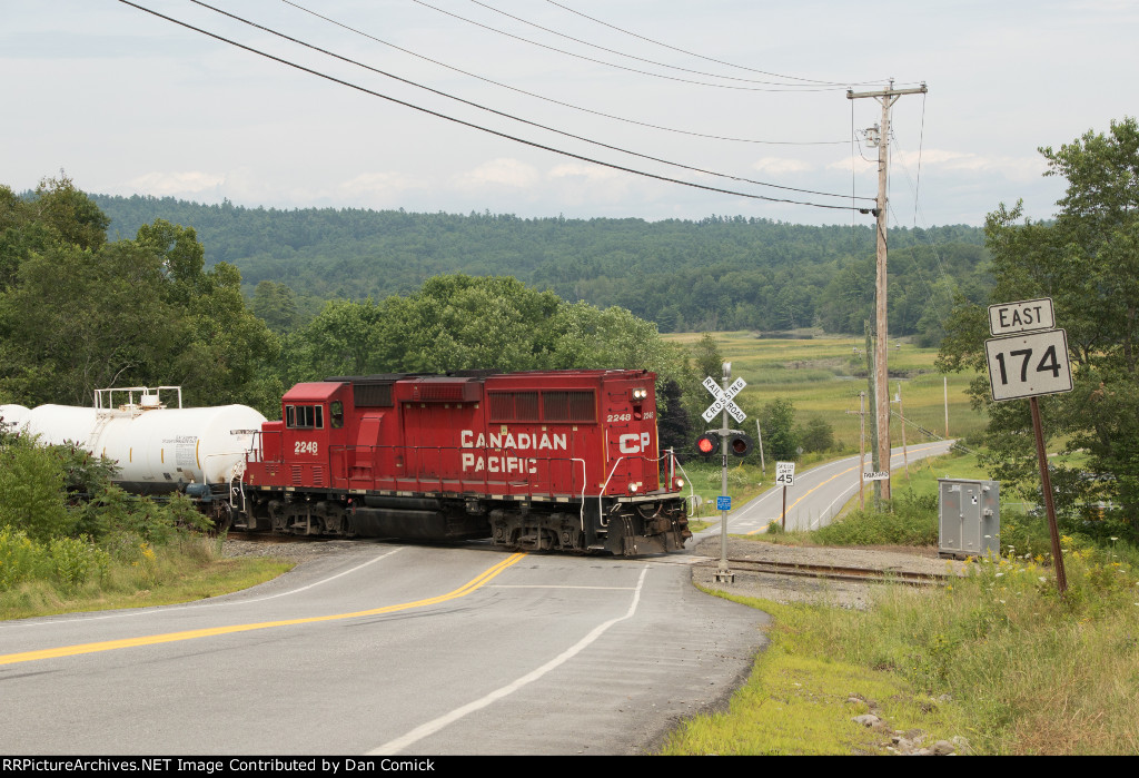 CP 2248 Leads G13 at Rt. 174 in Prospect